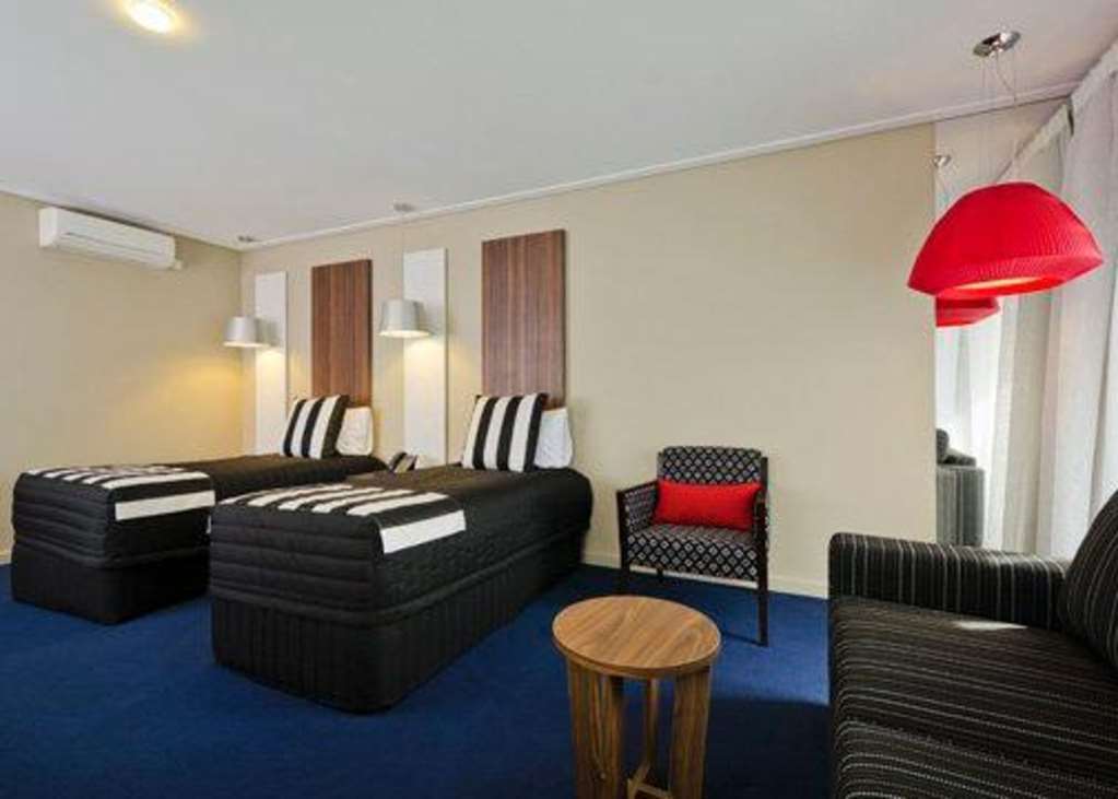 Quality Hotel Taylors Lakes Phòng bức ảnh