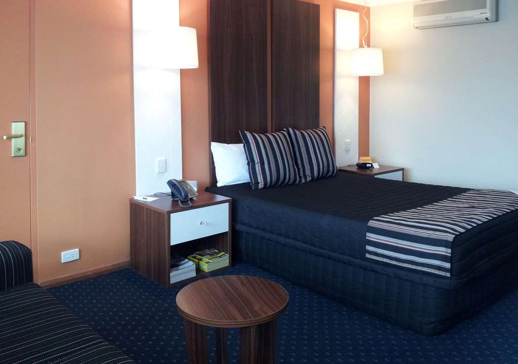 Quality Hotel Taylors Lakes Phòng bức ảnh
