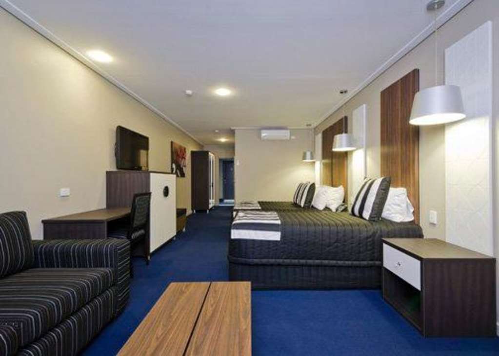 Quality Hotel Taylors Lakes Phòng bức ảnh