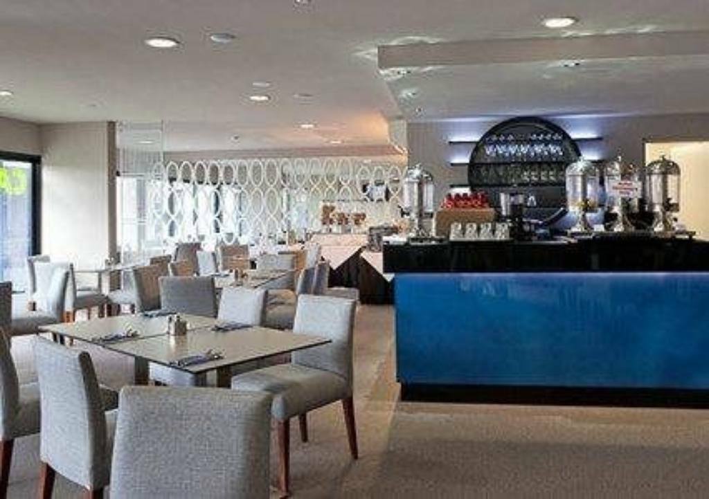 Quality Hotel Taylors Lakes Ngoại thất bức ảnh